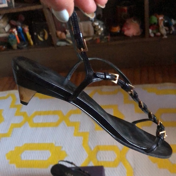 Prada t strap gold sandals - Picture 3 of 3